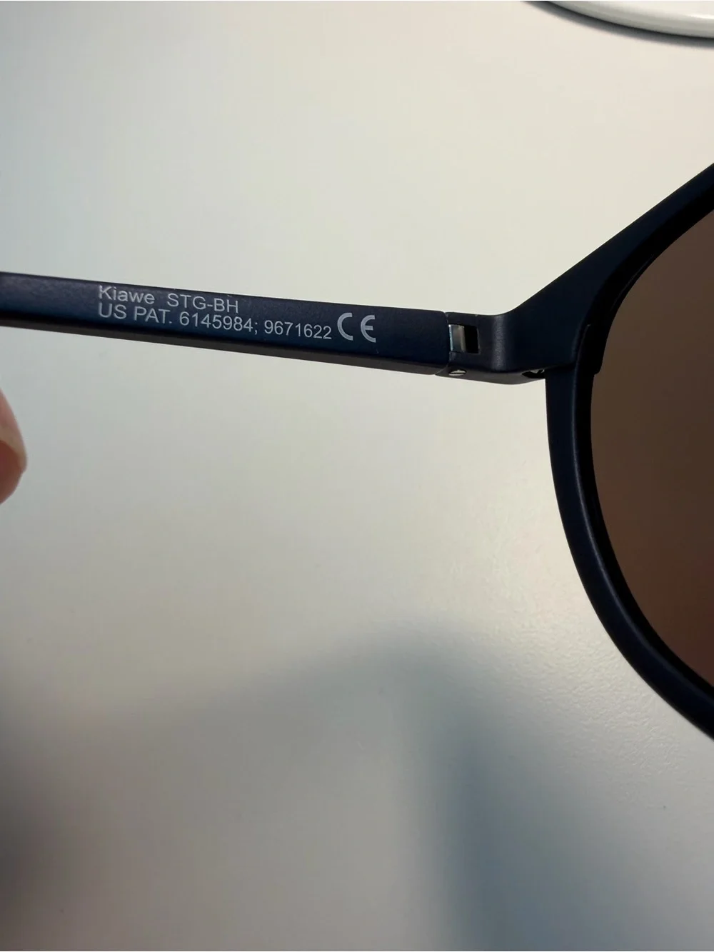 Maui Jim Kiawe MJ809-03S Blue Black Wood Grain Sunglasses 53-20-145 Italy